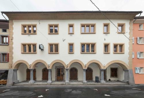Зовнішній вигляд готелю, Martigny Youth Hostel in Мартіньї Зовнішній вигляд готелю, Martigny Youth Hostel in Мартіньї