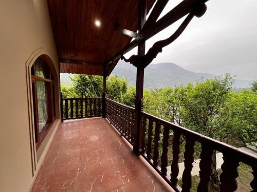 Aangan - 3 BHK Himalayan Luxury Villa by Mid Orchard in Larankelo Aangan - 3 BHK Himalayan Luxury Villa by Mid Orchard in Larankelo