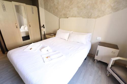 Gran vivienda para 6 personas en centro histórico by Hometels