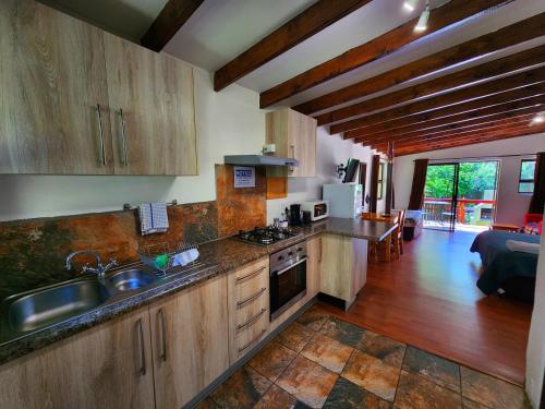 Kitchen, Pine Valley in Lanseria Kitchen, Pine Valley in Lanseria