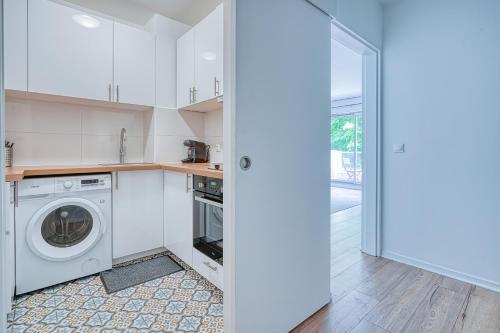 Charmant T1 rénové avec balcon pour 2 personnes - 338B (Charmant T1 renove avec balcon pour 2 personnes - 338B) in Nogent-sur-Marne Charmant T1 rénové avec balcon pour 2 personnes - 338B (Charmant T1 renove avec balcon pour 2 personnes - 338B) in Nogent-sur-Marne