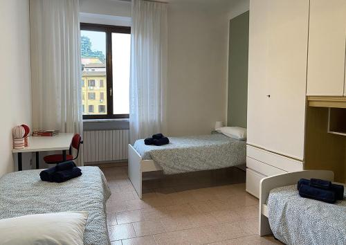 MEG 32 apartment Three-room in the heart of Isola