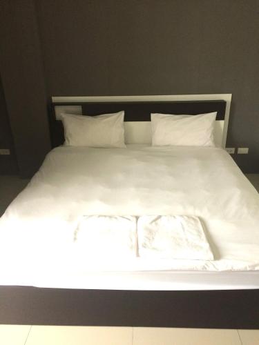 This photo about Apple Bar & Room shared on HyHotel.com