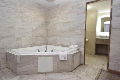 Fasiliteter, University Manor Inn near Buffalo Zoo Fasiliteter, University Manor Inn near Buffalo Zoo