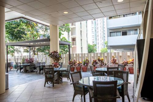 شرفة/ تراس, فندق أكوا ألوها سيرف وايكيكي (Aqua Aloha Surf Waikiki Hotel) in Waikiki شرفة/ تراس, فندق أكوا ألوها سيرف وايكيكي (Aqua Aloha Surf Waikiki Hotel) in Waikiki