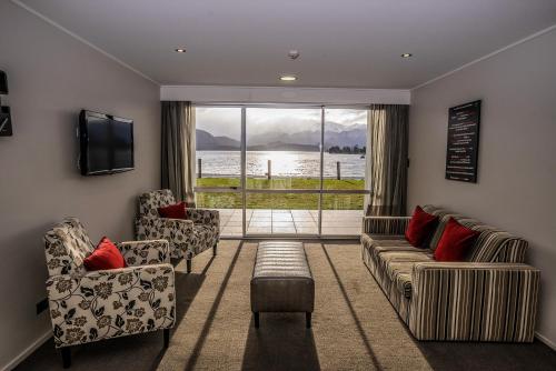 Erkély/terasz, Te Anau Lakeview Holiday Park & Motels in Városközpont Erkély/terasz, Te Anau Lakeview Holiday Park & Motels in Városközpont