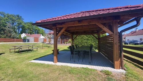 Kert, Penzion Říše (Penzion Rise) in Domanin Kert, Penzion Říše (Penzion Rise) in Domanin