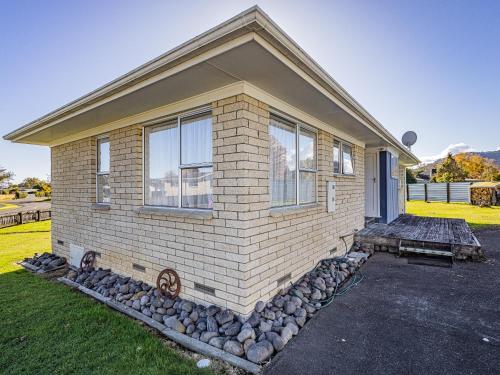 Exterior view, Mountain Snow Base - Ohakune Holiday Home in Ohakune Exterior view, Mountain Snow Base - Ohakune Holiday Home in Ohakune