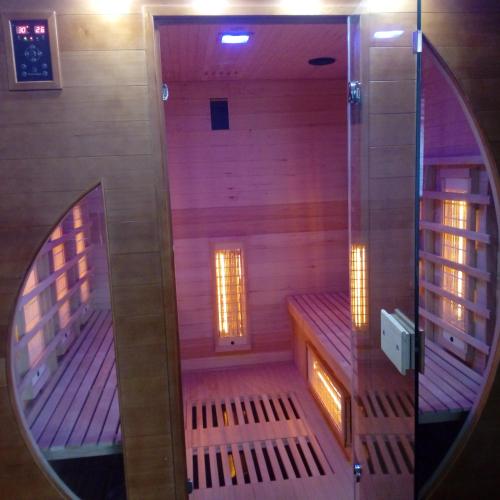 Szauna, L'Anagramme, chambres, table d'hôtes et gîte pour adultes, naturistes ou non ! (L'Anagramme, chambres, table d'hotes et gite pour adultes, naturistes ou non !) in Jaligny-sur-Besbre Szauna, L'Anagramme, chambres, table d'hôtes et gîte pour adultes, naturistes ou non ! (L'Anagramme, chambres, table d'hotes et gite pour adultes, naturistes ou non !) in Jaligny-sur-Besbre