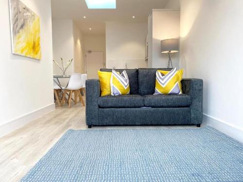 Cloud at Fleet Heights Apartment Two in Fleet Central Cloud at Fleet Heights Apartment Two in Fleet Central