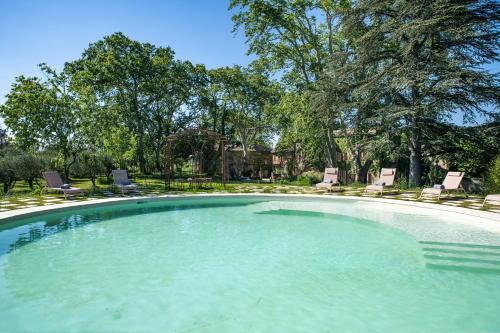 Chambres d'hotes B&B - Chateau de Sienne proche Avignon Orange Piscine Riviere in Bagnols-sur-Ceze Chambres d'hotes B&B - Chateau de Sienne proche Avignon Orange Piscine Riviere in Bagnols-sur-Ceze