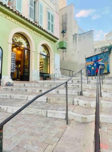 Magnifique 2 pièces au coeur du Panier