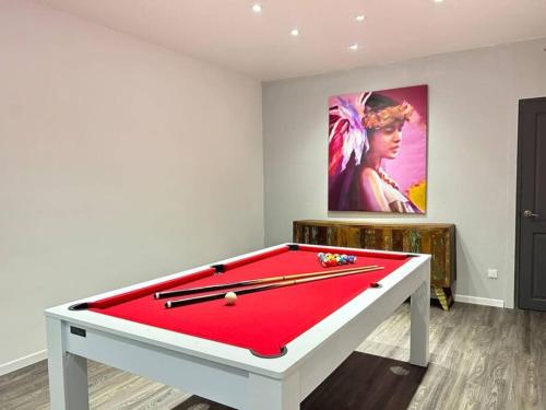 SHARED POOL King Bed & Air-Conditioned Cozy Apartment in Vai'are SHARED POOL King Bed & Air-Conditioned Cozy Apartment in Vai'are