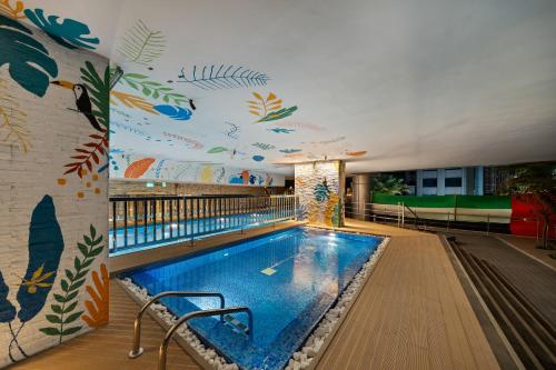 Swimming pool, Park Regis Business Bay Hotel in Dubai Swimming pool, Park Regis Business Bay Hotel in Dubai
