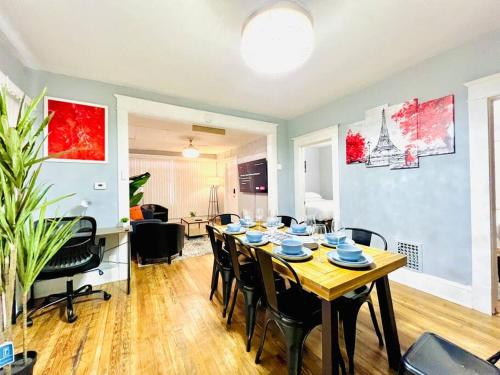 KING Bed Cozy First Floor Apt 25Mins to Falls near Buffalo Zoo KING Bed Cozy First Floor Apt 25Mins to Falls near Buffalo Zoo