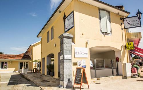 This photo about L'hotellerie Le Reverbere shared on HyHotel.com