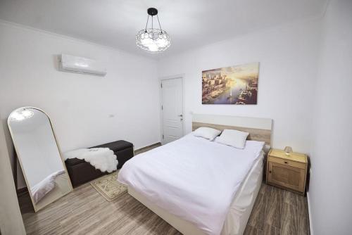 Calm and big Apartment in Stone Residence