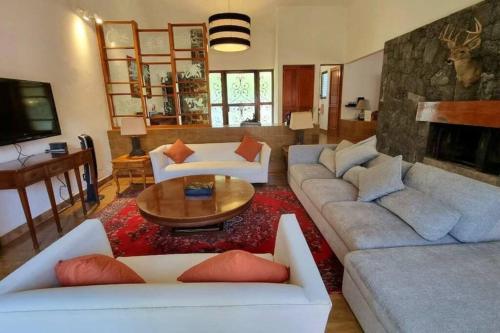 Hermosa casa amenidades privadas capacidad 22 pax Ideal para eventos in 市中心 Hermosa casa amenidades privadas capacidad 22 pax Ideal para eventos in 市中心