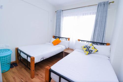 Luxury Apartment - Garden City Mall