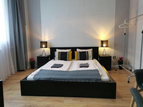 Jackquaters - image 5