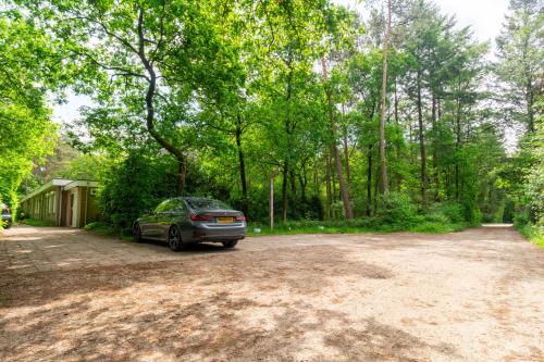 Holiday Home Eekhoornbosch in เอสโชเทอร์ เฟลด์ Holiday Home Eekhoornbosch in เอสโชเทอร์ เฟลด์