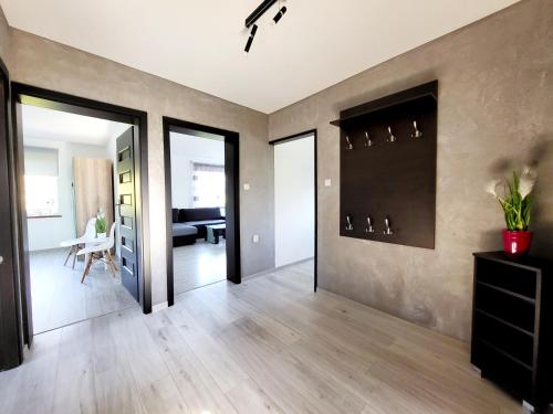 Bejárat, Dom na Błękitnej (Dom na Blekitnej) in Karwienskie Bloto Drugie Bejárat, Dom na Błękitnej (Dom na Blekitnej) in Karwienskie Bloto Drugie