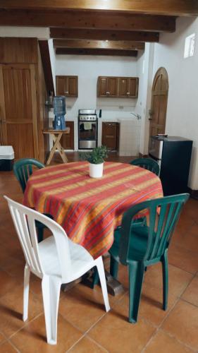 Hostal Dulces Sueños (Hostal Dulces Suenos) in Panajachel Hostal Dulces Sueños (Hostal Dulces Suenos) in Panajachel