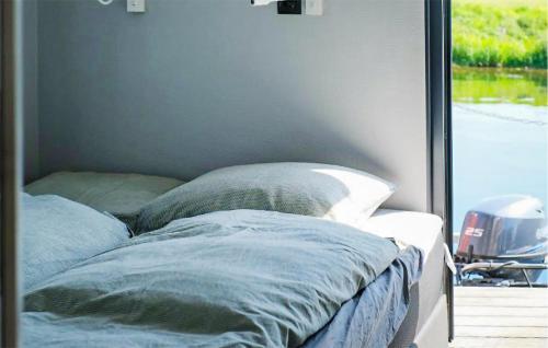 2 Bedroom Nice Ship In Ophoven