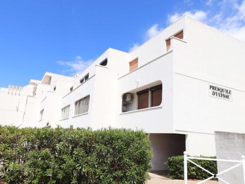 Marina 2 pièces avec terrasse et parking, animaux admis, proche plage - FR-1-307-260 (Marina 2 pieces avec terrasse et parking, animaux admis, proche plage - FR-1-307-260) in Le Grau-du-Roi Marina 2 pièces avec terrasse et parking, animaux admis, proche plage - FR-1-307-260 (Marina 2 pieces avec terrasse et parking, animaux admis, proche plage - FR-1-307-260) in Le Grau-du-Roi