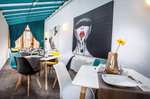 Mâncare şi băutură, HOTEL CIAO in Târgu Mureș Mâncare şi băutură, HOTEL CIAO in Târgu Mureș