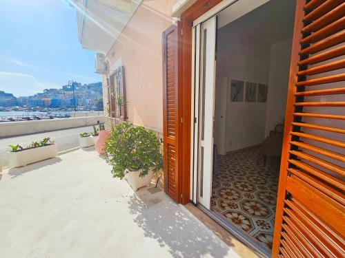 Exterior view, Maridea - Hipparchia in Ponza Island Exterior view, Maridea - Hipparchia in Ponza Island