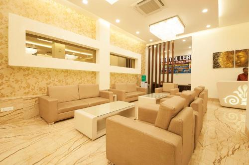 Előcsarnok, Le ROI Haridwar Hotel in Shikhu Pur Előcsarnok, Le ROI Haridwar Hotel in Shikhu Pur