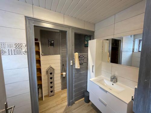 Zuhanyzó, Studio in Villard-Saint-Sauveur Zuhanyzó, Studio in Villard-Saint-Sauveur