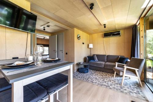 A tiny house with a garden and a hot tube in Haabneeme A tiny house with a garden and a hot tube in Haabneeme