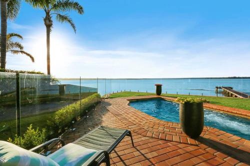 Garden, Serene 5 BDRM Villa with Pool in Toukley Garden, Serene 5 BDRM Villa with Pool in Toukley