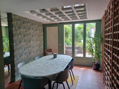 Comme chez Vous in Janvry Comme chez Vous in Janvry