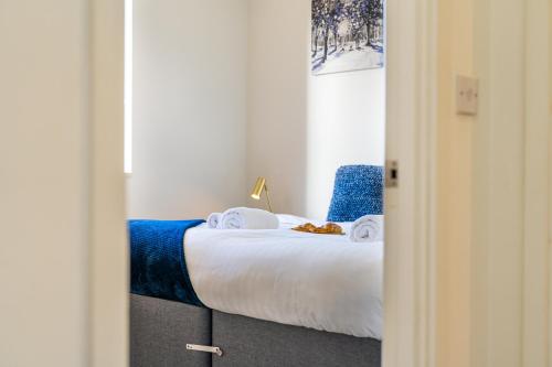 Luxury 1 Bedroom serviced apartment with Roof terrace & Gym