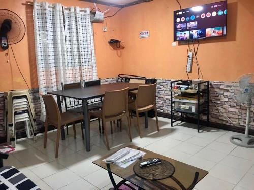1 AC BR House 400mbps, Netflix,Parking,Massager,Cook in โรดริเกซ 1 AC BR House 400mbps, Netflix,Parking,Massager,Cook in โรดริเกซ