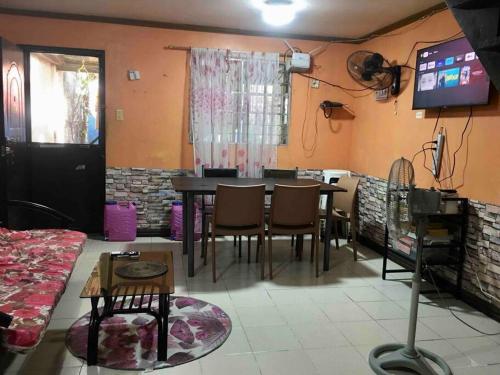 7pax, 2 AC BR,Videoke,Games,Netflix,Cook,Parking in โรดริเกซ 7pax, 2 AC BR,Videoke,Games,Netflix,Cook,Parking in โรดริเกซ