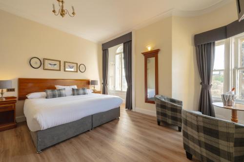 Old Waverley Hotel in Edinburgh Old Waverley Hotel in Edinburgh