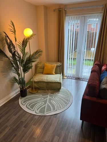 Natural Modern Room Near Etihad Stadium