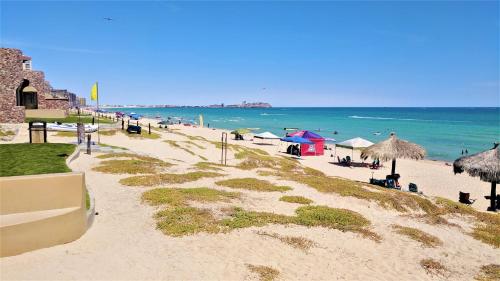 Beach, Bella Sirena Condo 201-E - Elegant Condo with Sunrise Sea Views in Puerto Penasco Beach, Bella Sirena Condo 201-E - Elegant Condo with Sunrise Sea Views in Puerto Penasco