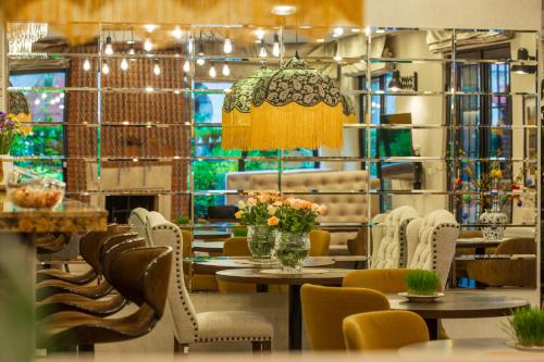 مطعم, Seventeen Rooms in تيلافي مطعم, Seventeen Rooms in تيلافي