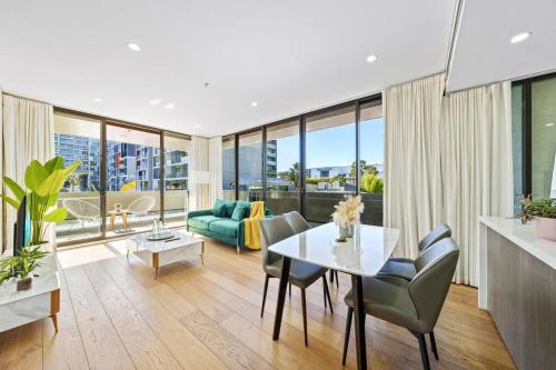Stunning 2 Bedroom Apt at Waterloo in Waterloo Stunning 2 Bedroom Apt at Waterloo in Waterloo