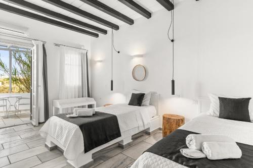 Mr. and Mrs. White Paros - Small Luxury Hotels of the World in Paros Island Mr. and Mrs. White Paros - Small Luxury Hotels of the World in Paros Island