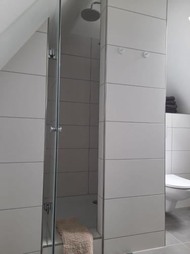 Badkamer, Spatzennest Löbach (Spatzennest Lobach) in Hennef Badkamer, Spatzennest Löbach (Spatzennest Lobach) in Hennef