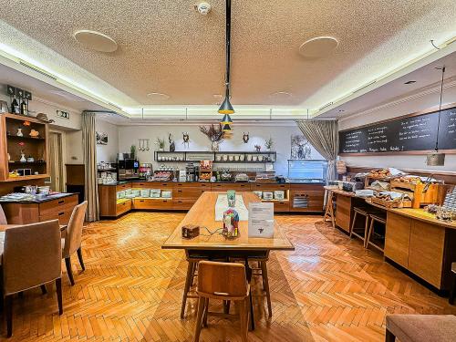 Ételek és italok, Hotel Elefant Family Business near Harangjáték Ételek és italok, Hotel Elefant Family Business near Harangjáték