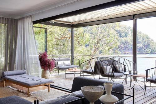 Calabash Bay Lodge in Berowra Calabash Bay Lodge in Berowra
