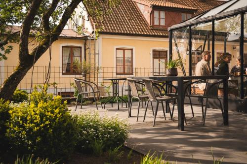 Kert, Två Systrar B&B (Tva Systrar B&B) near Malmői repülőtér Kert, Två Systrar B&B (Tva Systrar B&B) near Malmői repülőtér