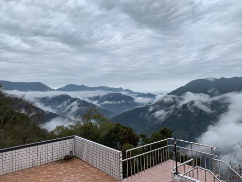 Green Field Mountain Villa near Mingchih Forest Recreation Area Green Field Mountain Villa near Mingchih Forest Recreation Area